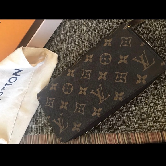 Louis Vuitton transatlantic wallet wristlet - Picture 3 of 4